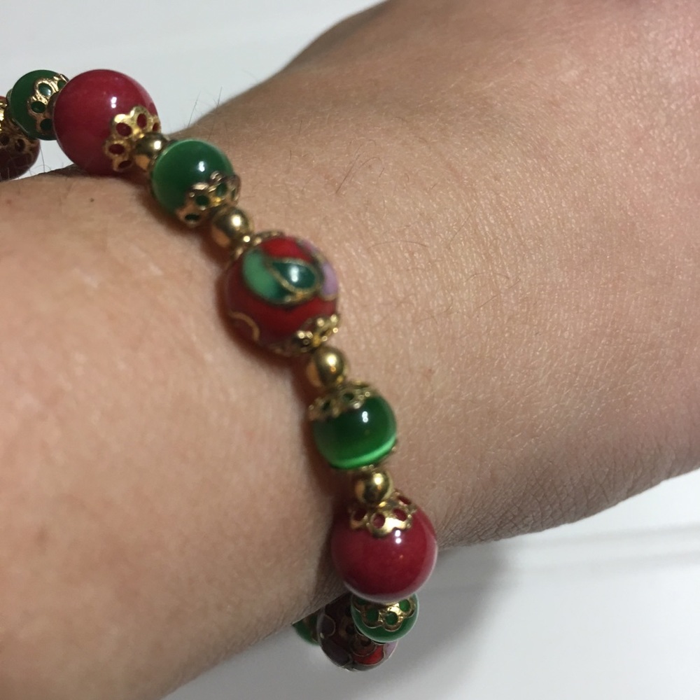 3/$25☀️Red and green bracelet